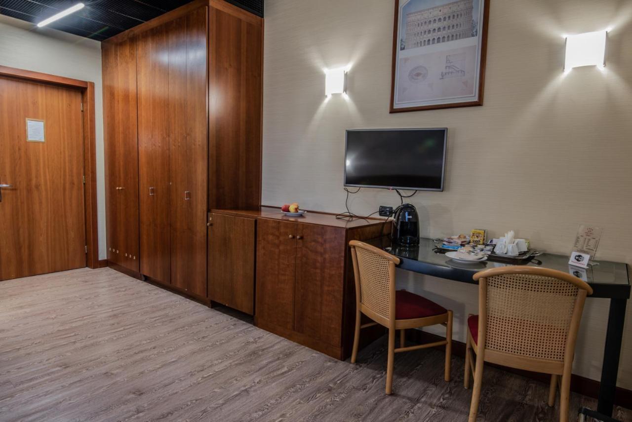 Hotel Petra Рим Экстерьер фото